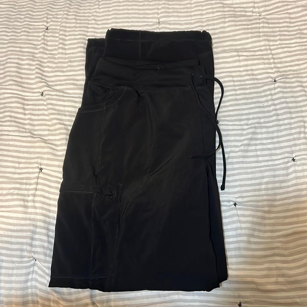 Cherokee infinity scrub bottom.